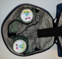 Verpflegungstasche fürs Baby genäht, innen wasserabweisender Stoff von Ikea, mit Mesh, Netzstoff, für Brei-Gläschen und Löffel, außen Kunstleder blau, Reißverschluss